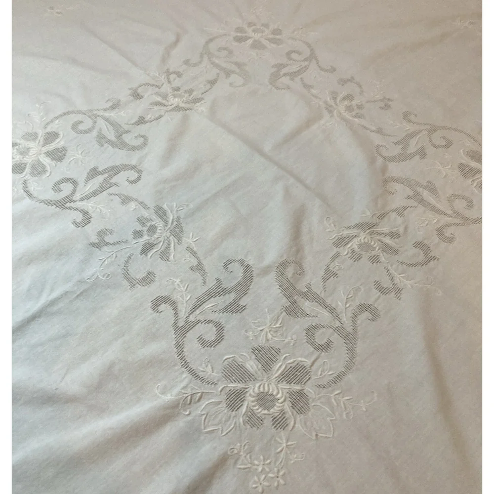 Madeira Tablecloth 48